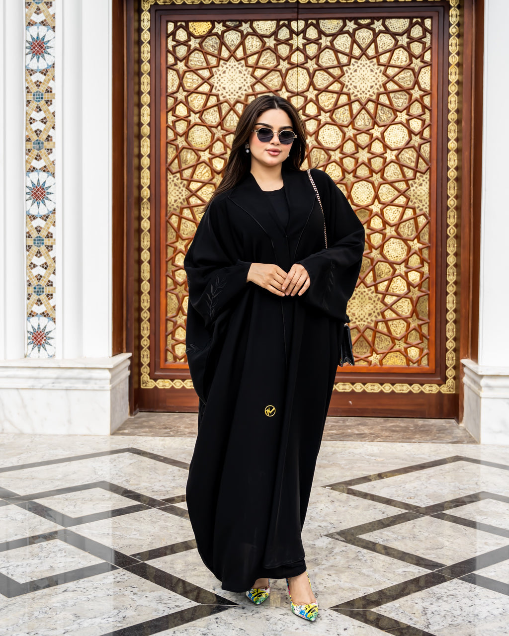 Amira abaya