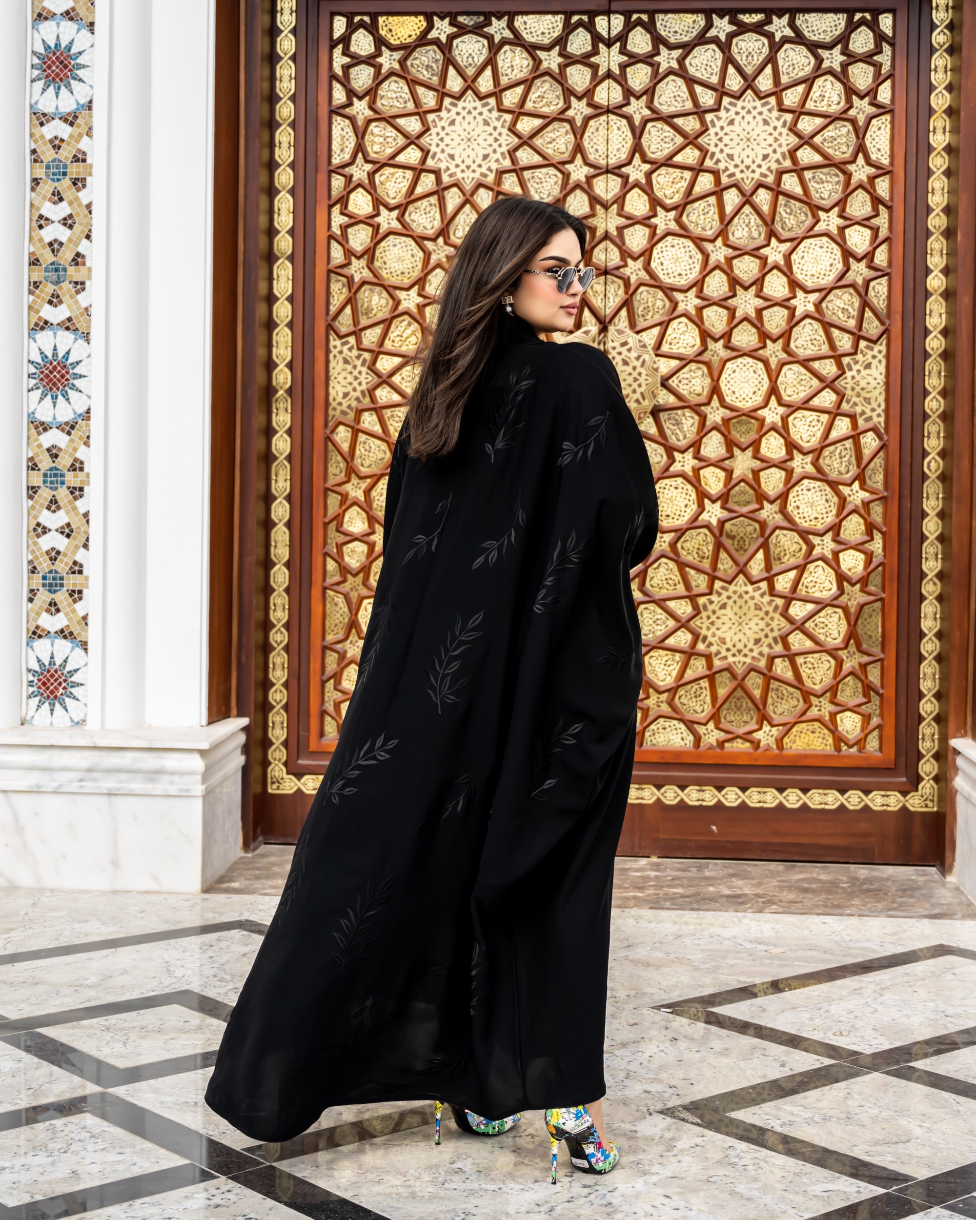 Amira abaya