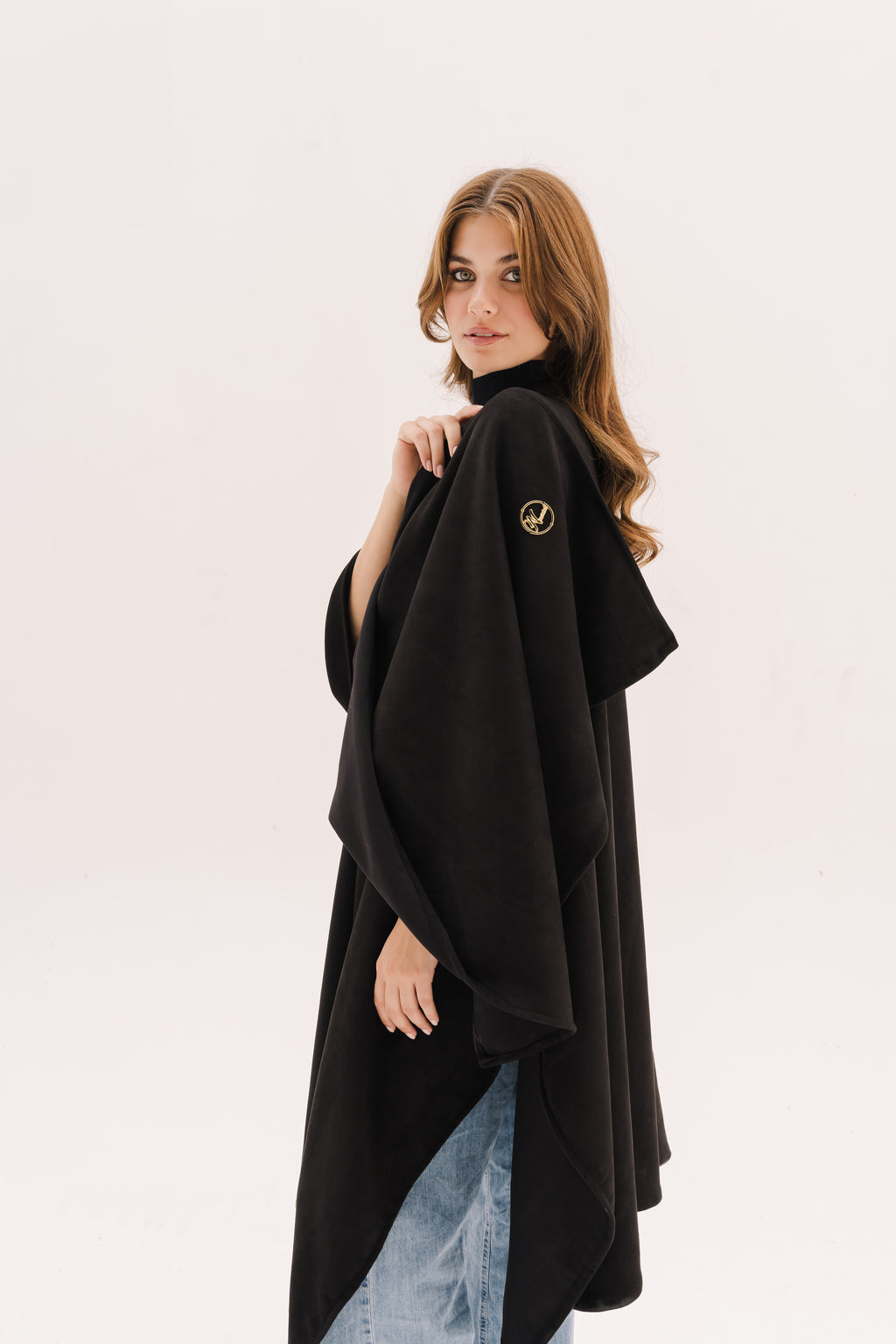 Short Suede Shawl - Black