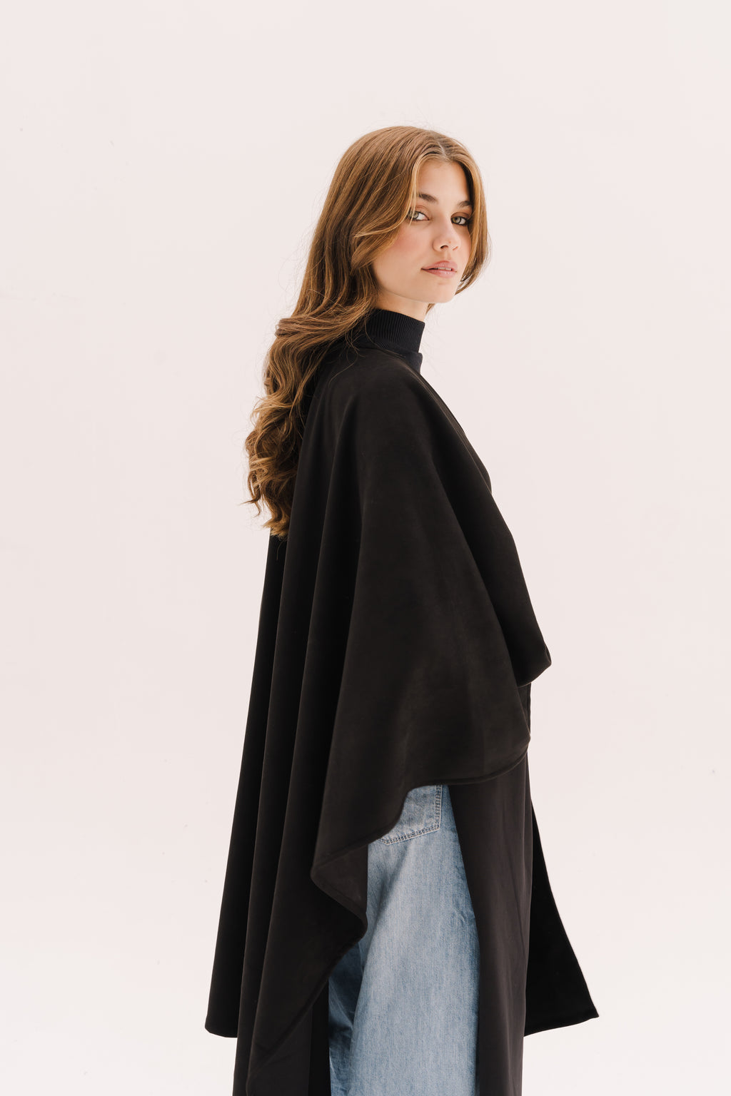 Short Suede Shawl - Black